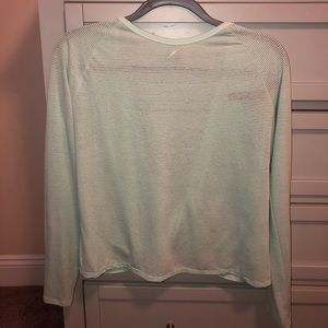 Women’s workout top